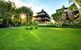 Villa Atas Awan